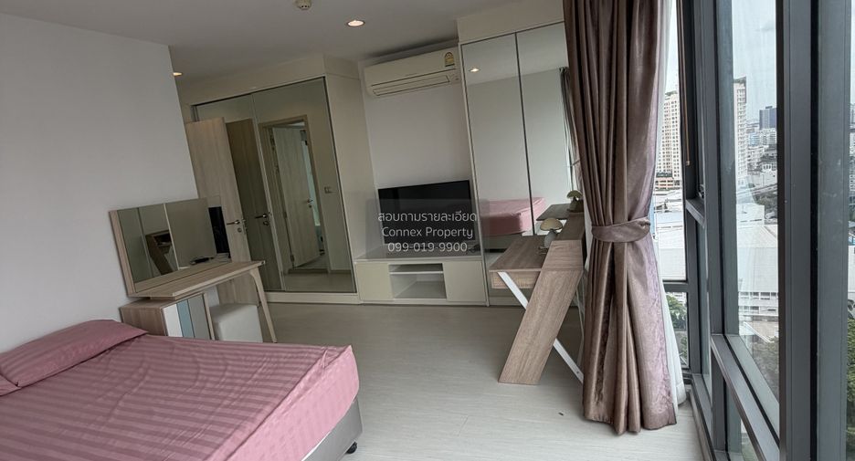 For rent 2 bedrooms condo in Khlong Toei, Bangkok