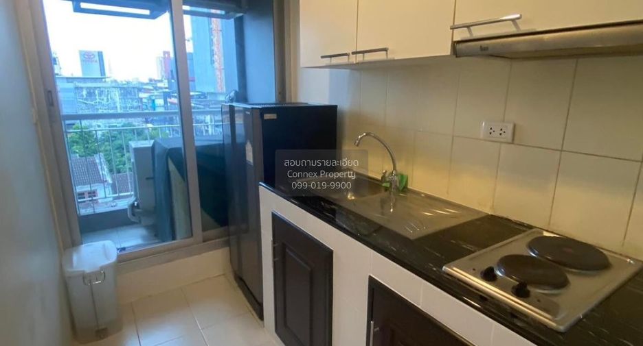 For rent 2 bedrooms condo in Huai Khwang, Bangkok