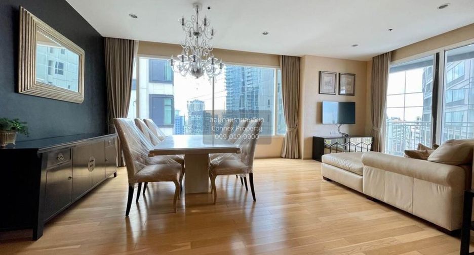 For rent 3 bedrooms condo in Khlong Toei, Bangkok