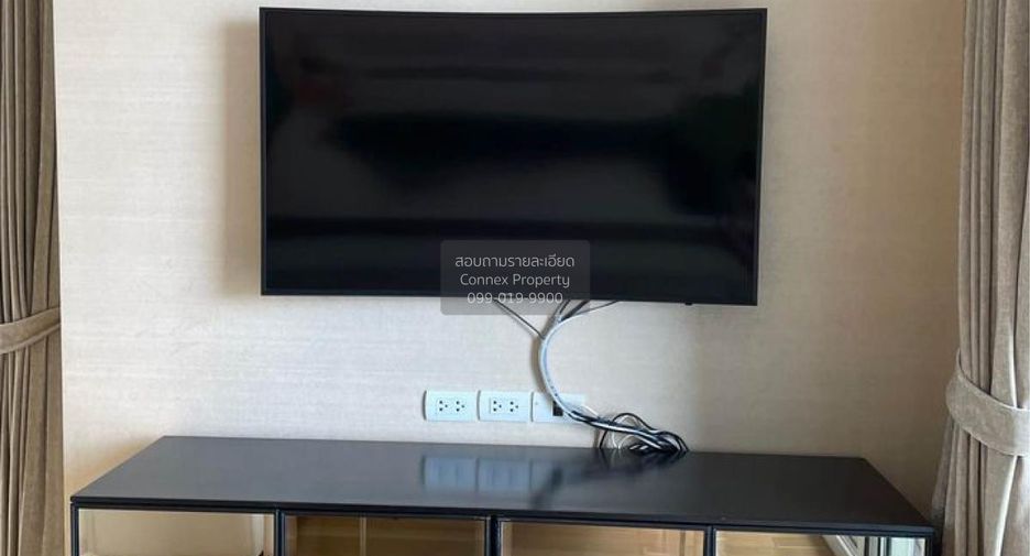 For rent 3 bedrooms condo in Khlong Toei, Bangkok