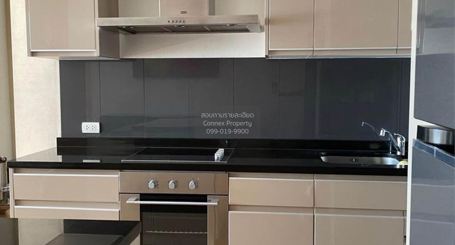 For rent 3 bedrooms condo in Khlong Toei, Bangkok