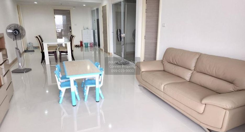 For rent 2 ベッドルーム condo in Yan Nawa, Bangkok