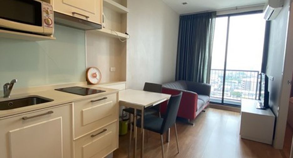 For rent 1 bed condo in Phra Khanong, Bangkok