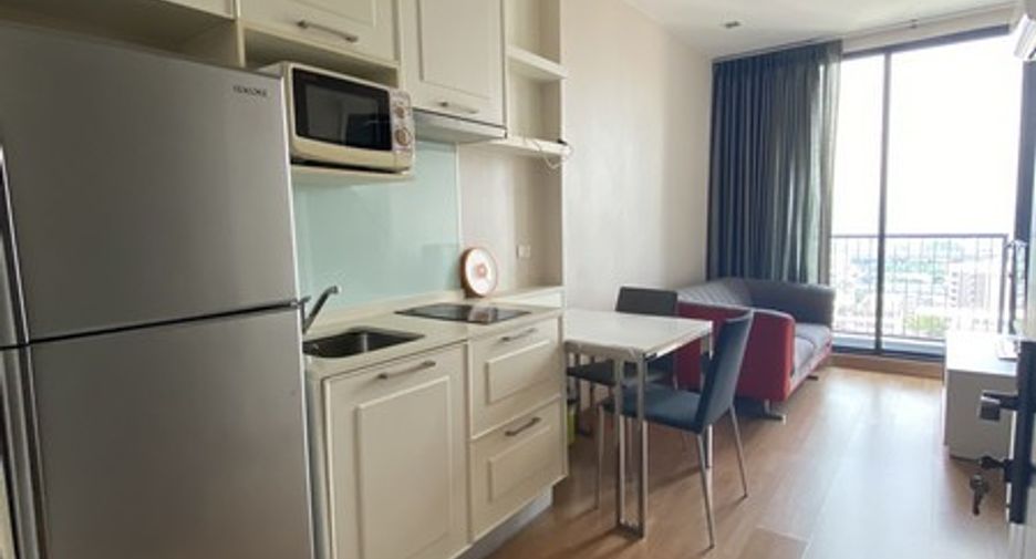For rent 1 bed condo in Phra Khanong, Bangkok