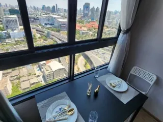 For rent 1 bed condo in Huai Khwang, Bangkok
