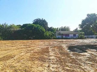 Terreno en venta en San Kamphaeng, Chiang Mai