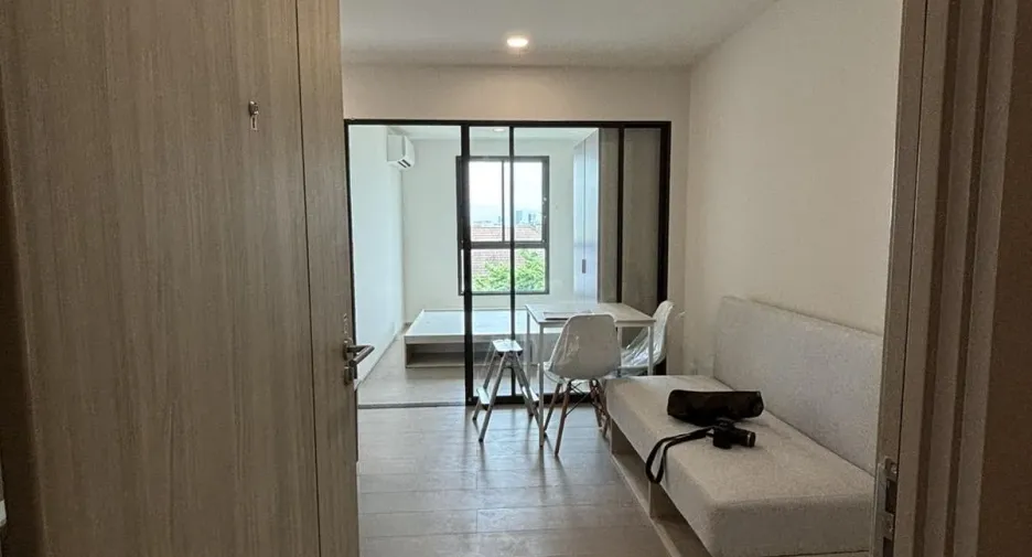 For sale 1 bed apartment in Phra Khanong, Bangkok