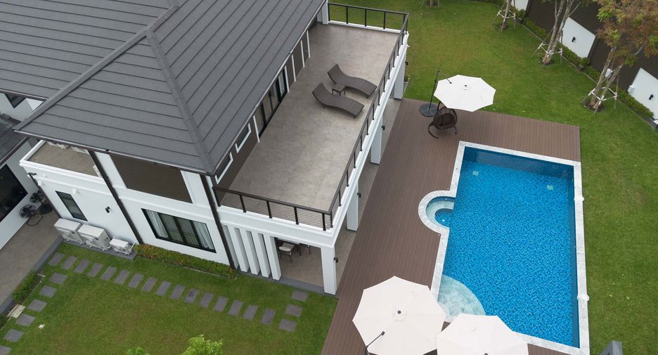 For sale 5 bedrooms house in Mueang Chiang Mai, Chiang Mai