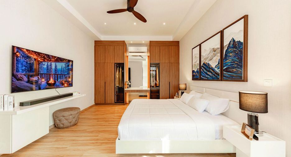 For sale 5 bedrooms house in Mueang Chiang Mai, Chiang Mai