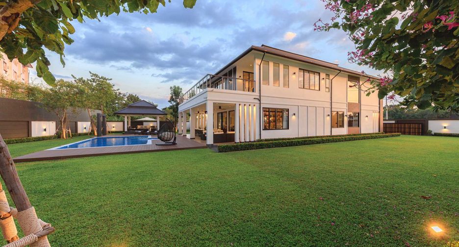For sale 5 bedrooms house in Mueang Chiang Mai, Chiang Mai