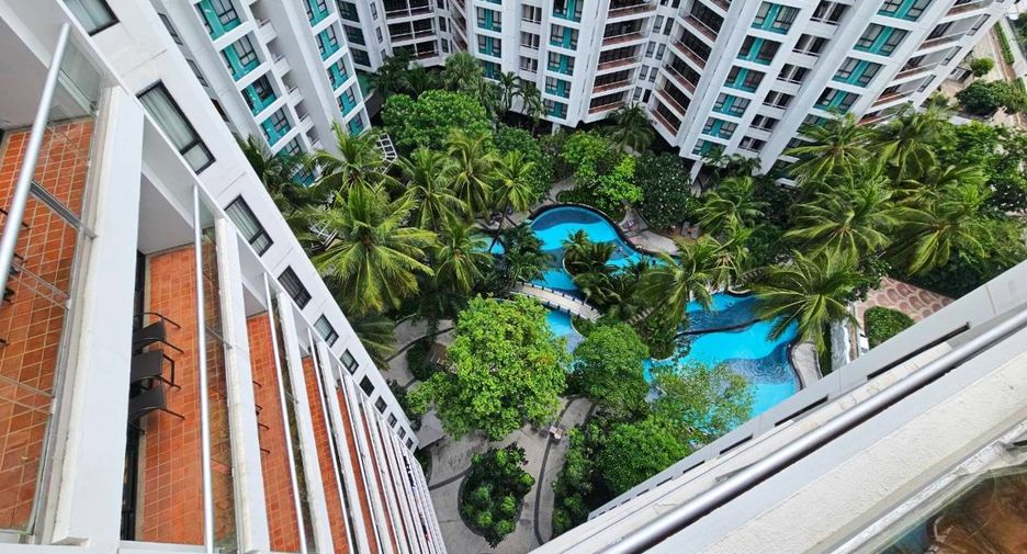 For rent 2 bedrooms condo in Sathon, Bangkok