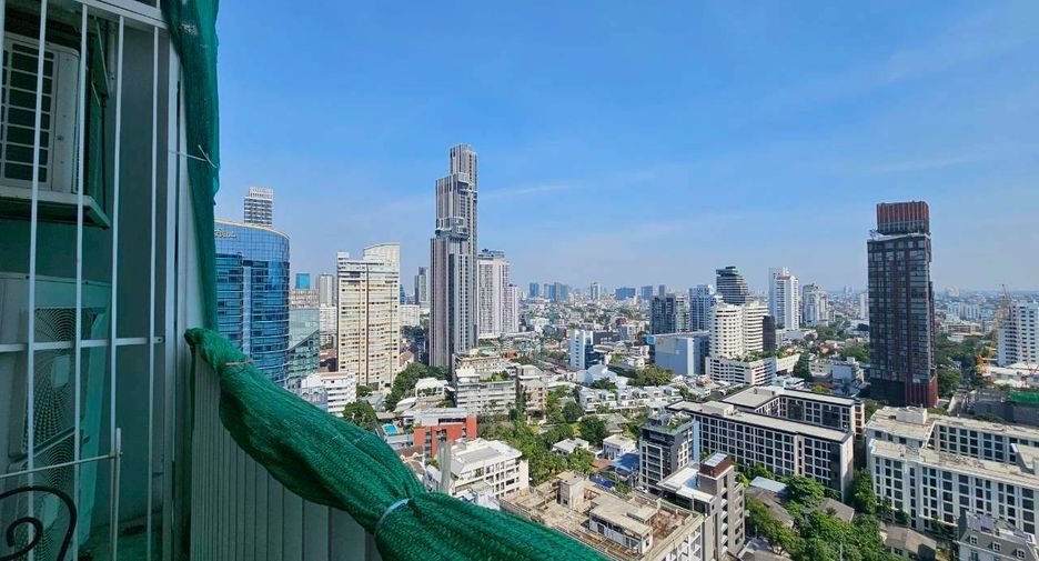 For rent and for sale 2 bedrooms condo in Watthana, Bangkok