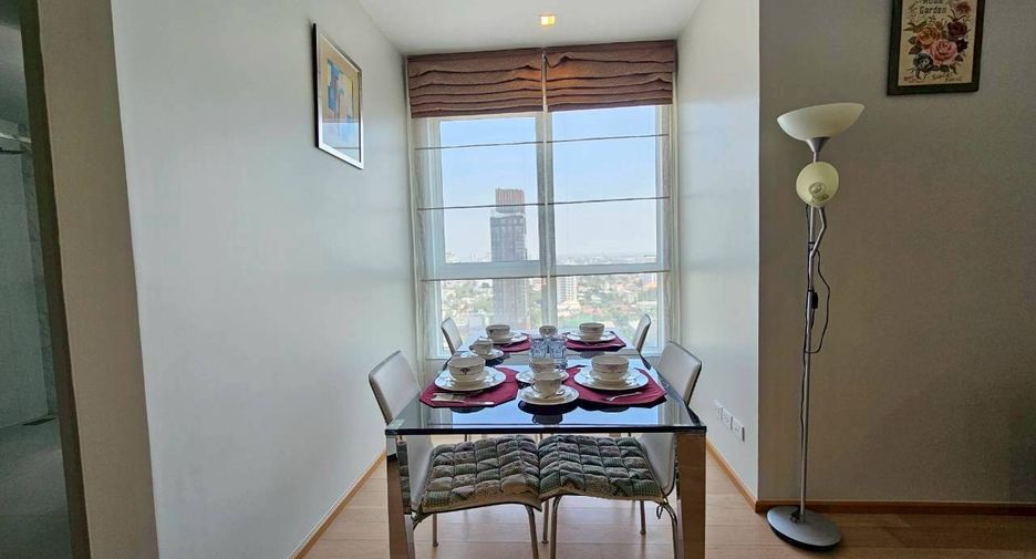 For rent and for sale 2 bedrooms condo in Watthana, Bangkok