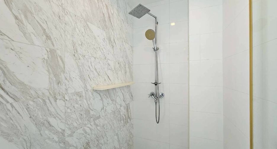 For rent and for sale 2 bedrooms condo in Watthana, Bangkok