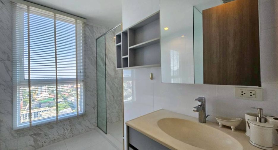 For rent and for sale 2 bedrooms condo in Watthana, Bangkok