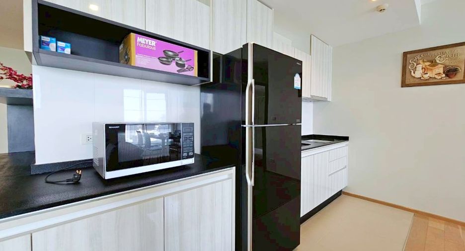 For rent and for sale 2 bedrooms condo in Watthana, Bangkok