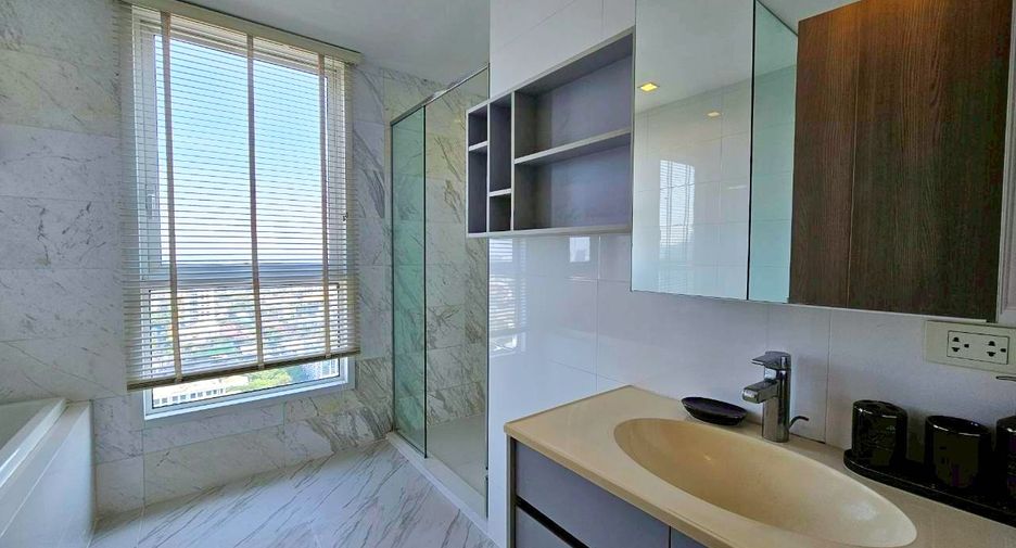 For rent and for sale 2 bedrooms condo in Watthana, Bangkok