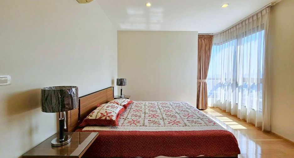 For rent and for sale 2 bedrooms condo in Watthana, Bangkok