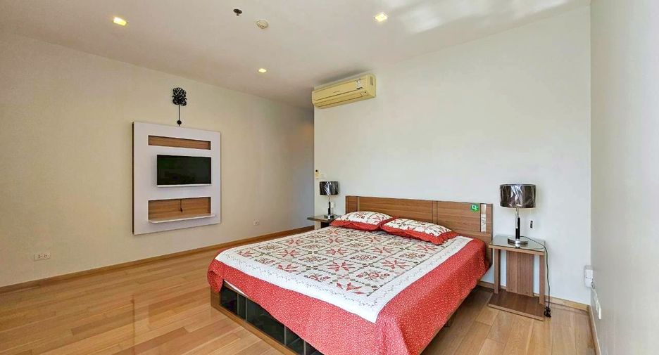 For rent and for sale 2 bedrooms condo in Watthana, Bangkok