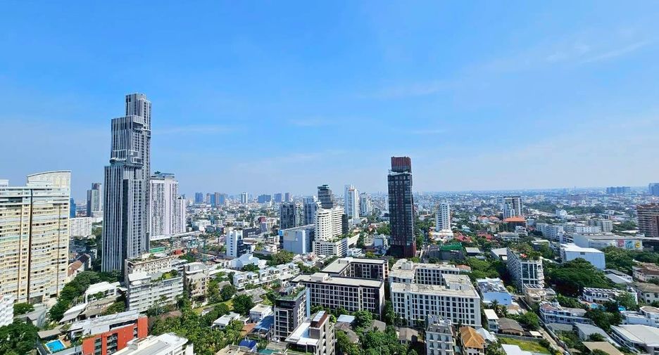 For rent and for sale 2 bedrooms condo in Watthana, Bangkok