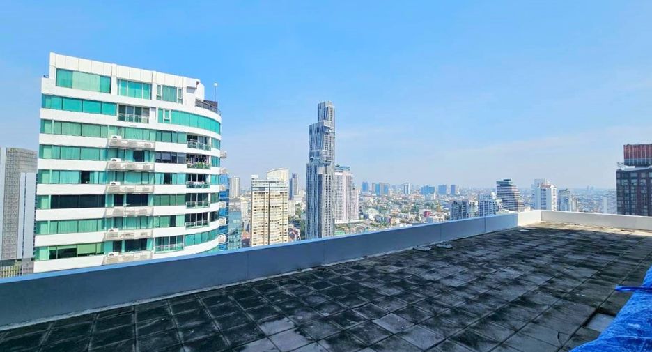 For rent and for sale 2 bedrooms condo in Watthana, Bangkok