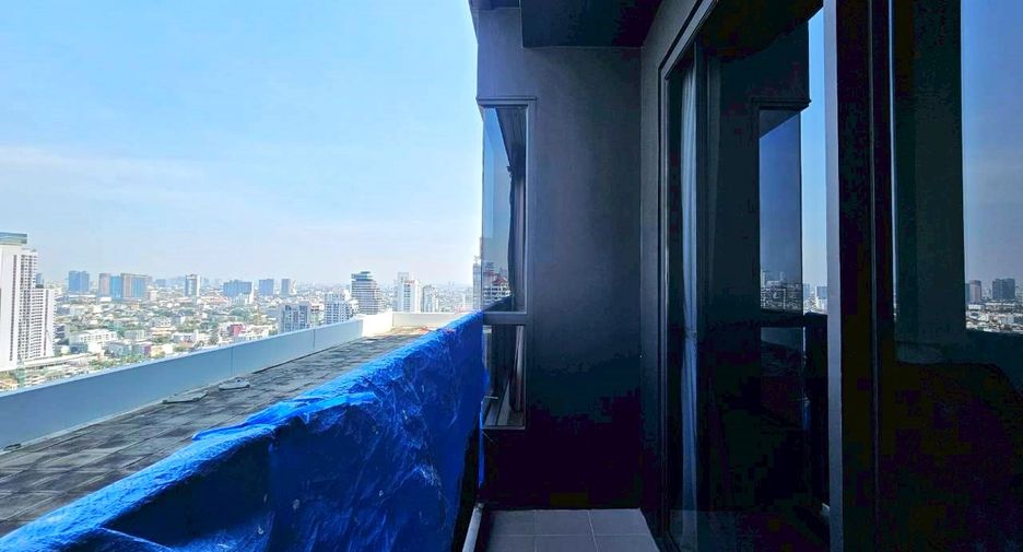 For rent and for sale 2 bedrooms condo in Watthana, Bangkok