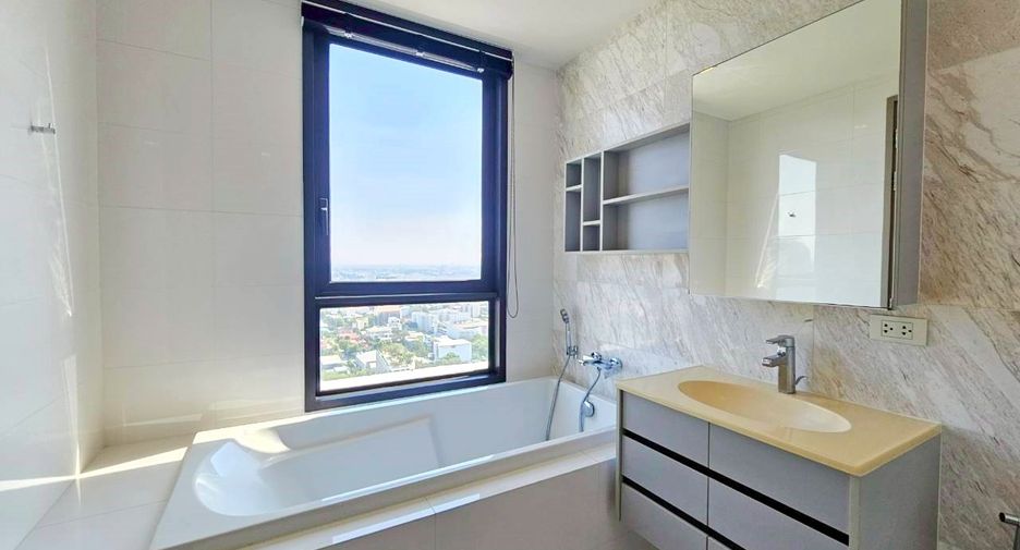 For rent and for sale 2 bedrooms condo in Watthana, Bangkok