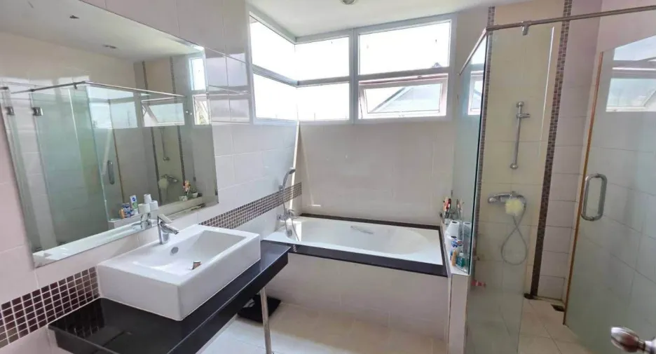 For sale 3 ベッドルーム house in Bang Lamung, Chonburi