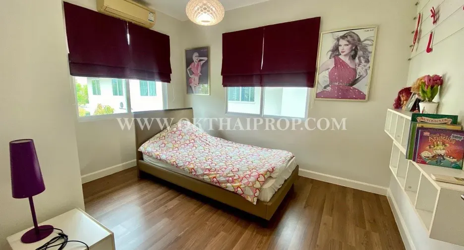 出售 3 卧室 独立屋 在 Mueang Pathum Thani, Pathum Thani