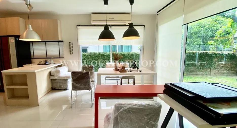 出售 3 卧室 独立屋 在 Mueang Pathum Thani, Pathum Thani