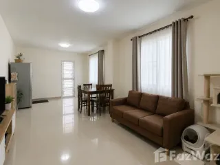 For sale 3 bedrooms townhouse in Pluak Daeng, Rayong