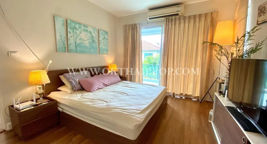出售 4 卧室 独立屋 在 Mueang Pathum Thani, Pathum Thani