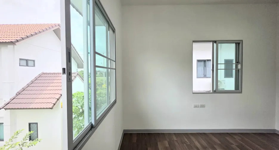 Haus zum Kauf mit 3 Zimmer in Bang Yai, Nonthaburi