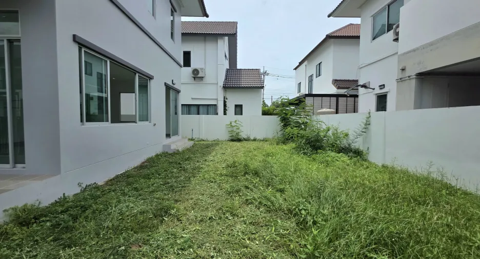 Haus zum Kauf mit 3 Zimmer in Bang Yai, Nonthaburi