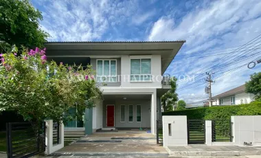 出售 4 卧室 独立屋 在 Mueang Pathum Thani, Pathum Thani