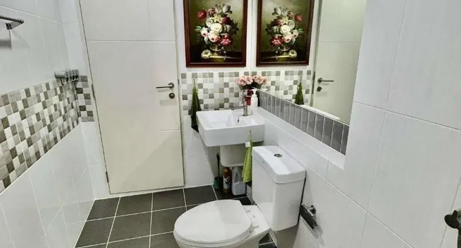 For rent 3 bedrooms house in Lat Lum Kaeo, Pathum Thani