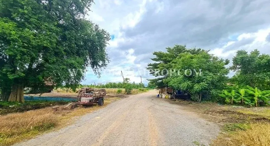 Продажа Участок в Bueng Sam Phan, Phetchabun