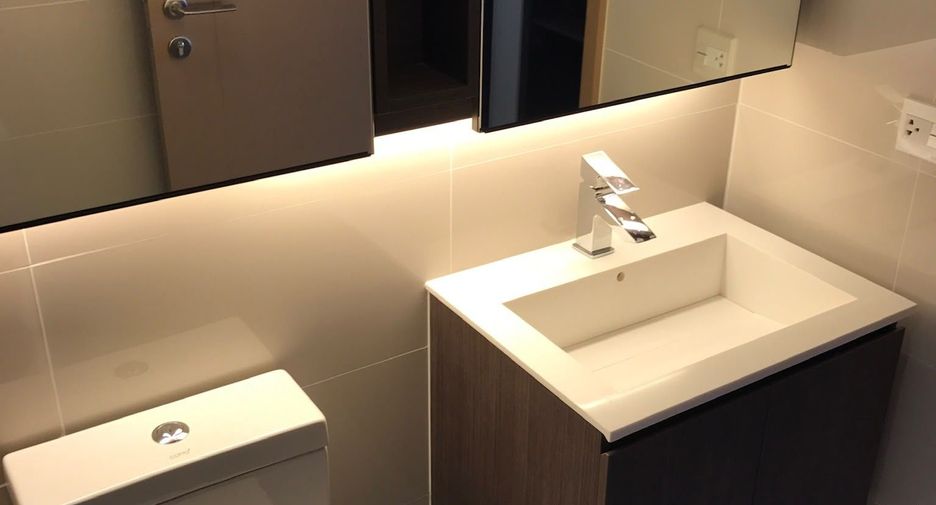Condo en venta de 1 habitaciones en Khlong Toei, Bangkok
