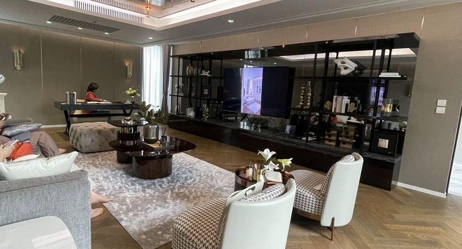 For sale 5 ベッドルーム house in Saphan Sung, Bangkok