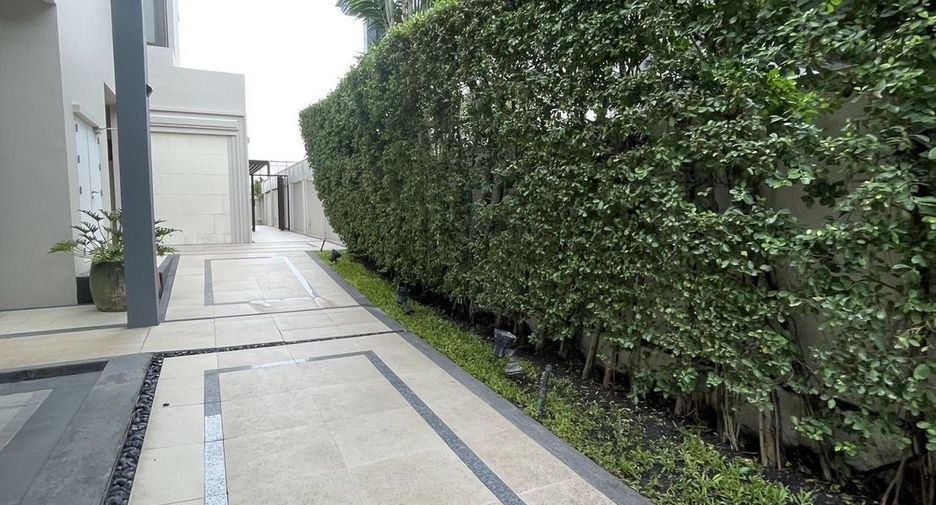 For sale 5 ベッドルーム house in Saphan Sung, Bangkok