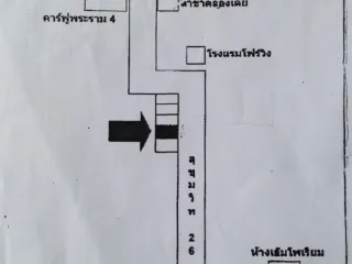 For rent 4 bedrooms townhouse in Khlong Toei, Bangkok