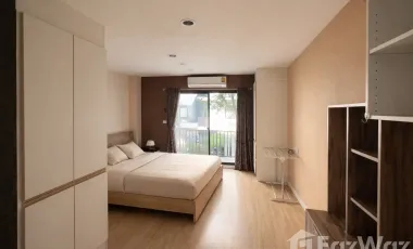 For rent スタジオ condo in Khlong Toei, Bangkok