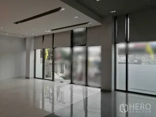 For rent office in Bang Rak, Bangkok