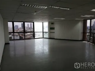 Oficina en alquiler en Bang Rak, Bangkok