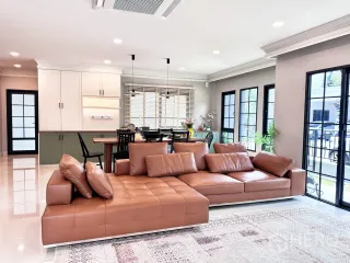 À louer 4 chambres maison à Bang Phli, Samut Prakan