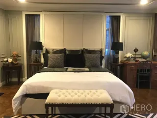 出租 和 出售 4 卧室 联排别墅 在 Watthana, 曼谷