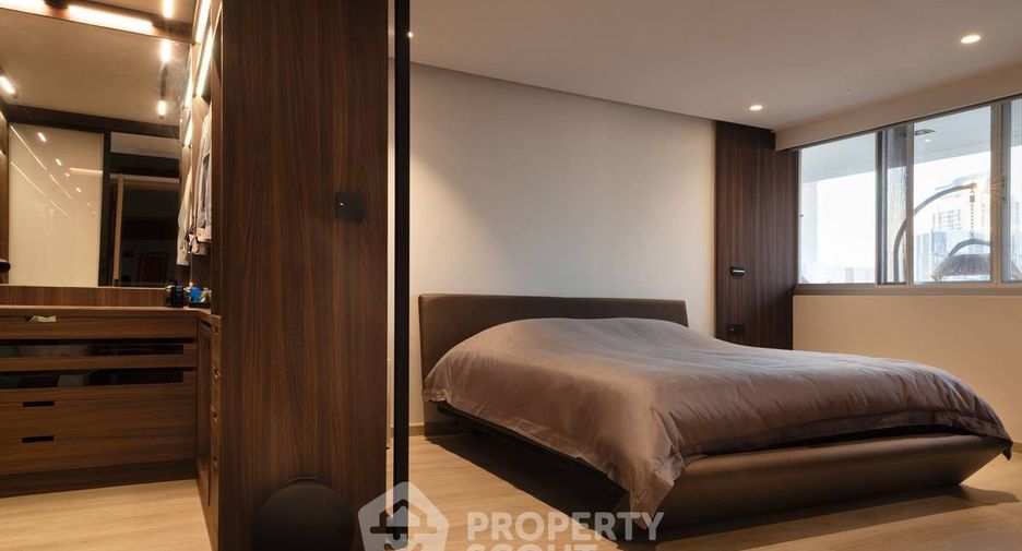 À louer et à vendre 3 chambres condo à Watthana, Bangkok