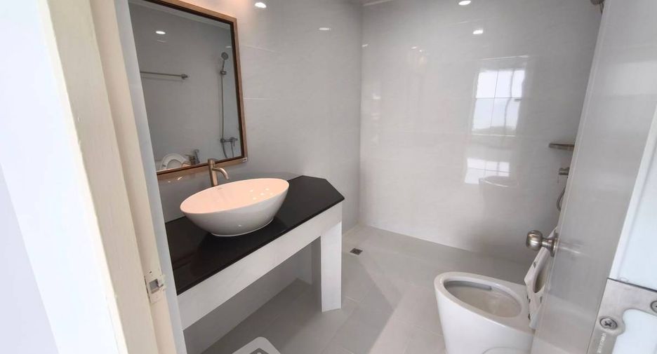 À vendre 2 chambres condo à Na Jomtien, Pattaya