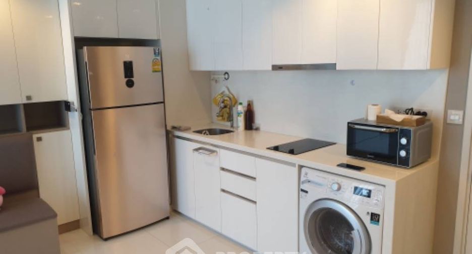 For rent 2 bedrooms condo in Sathon, Bangkok