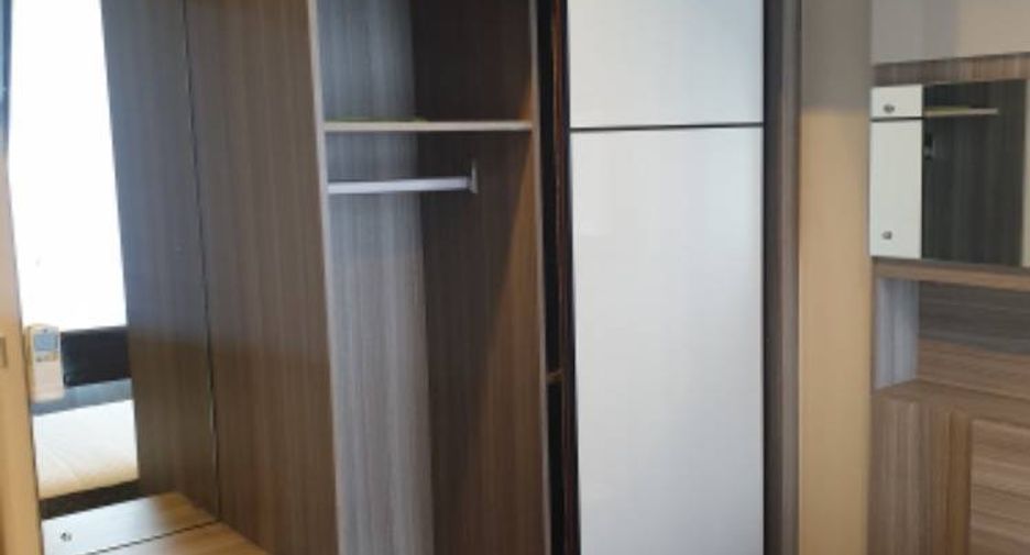 For rent 2 bedrooms condo in Sathon, Bangkok